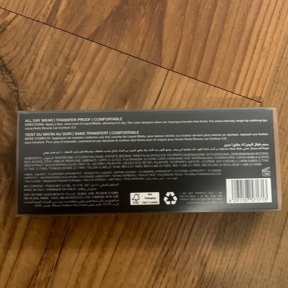 Huda Beauty liquid lipstick in Sweet Talker - Picture 3 of 5